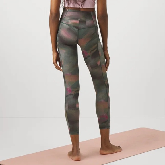 Athleta Salutation Stash Tight - Picture 5 of 7